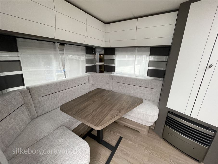 Hobby Excellent Edition 495 UL